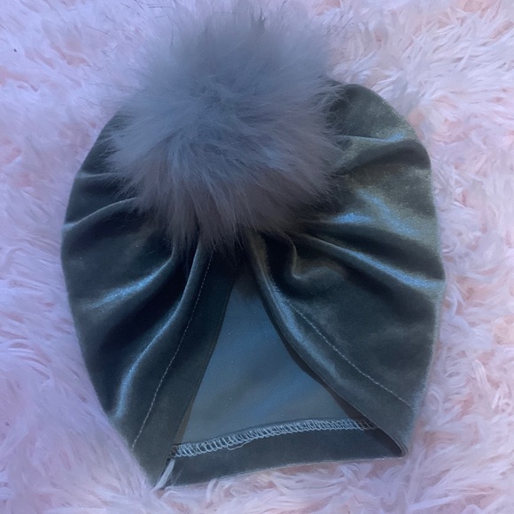 Silver/Grey Velour Toddler Turban Style Hat with Faux Fur Pom Pom - Picture 1 of 4